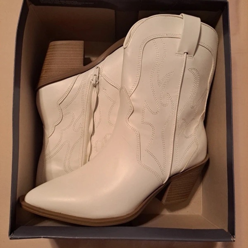 Ivory Western Ankle Boots with Stacked Heel